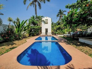 Outdoor pool - Hotel Verdemar (Acapulco)
