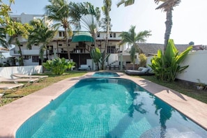 Outdoor pool - Hotel Verdemar (Acapulco)