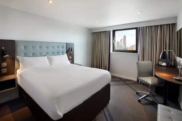 Room - Premier Inn Cambridge City Centre (Cambridge)