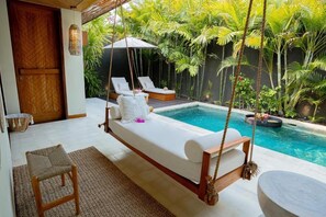 屋外プール