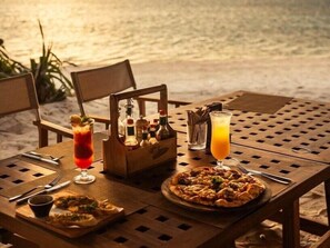 Outdoor dining - Cocana Resort (Gili Trawangan)