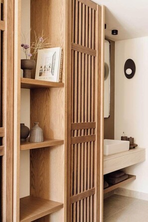 Interior - Unda (Corfu)