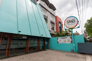 Exterior - Sans Hotel Finest Medan (Medan)