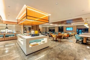 用餐