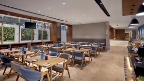 用餐