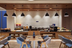 Dining - Holiday Inn Express Bengaluru Bommasandra (Anekal)