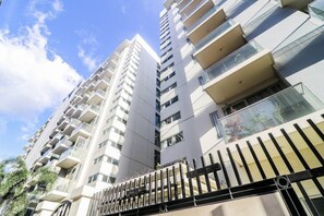 Exterior - PRS at One Palm Tree Villa Near Airport (Pasay)