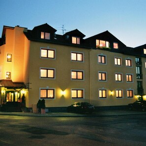 Exterior - Central-hotel am Konigshof (Viernheim)