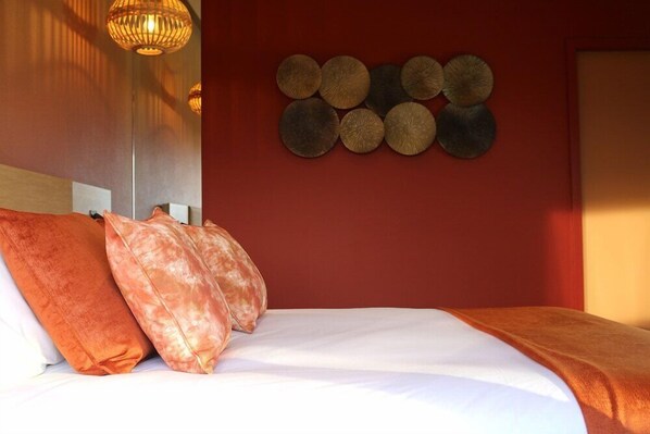 Room - Hex Wildlife Hotel at Yorkshire Wildlife Park (Doncaster)