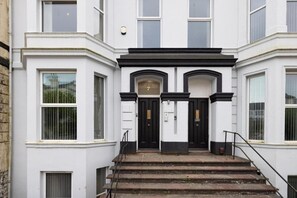 Exterior detail - Charles Hope Apartments Plymouth (Plymouth)