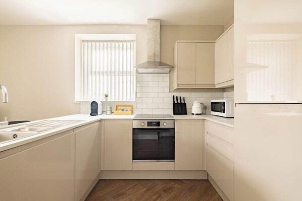 Private kitchen - Charles Hope Apartments Plymouth (Plymouth)