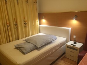 Room - Hotel Adler (Grenzach-Wyhlen)
