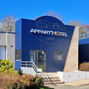 Exterior - Appart Hotel Cholet Carteron (Cholet)