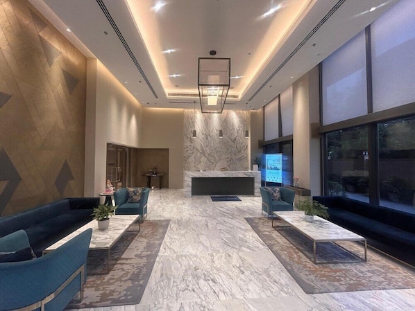 Lobby - Fortune Park East Delhi (New Delhi)