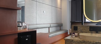 Grand Miami Hotel