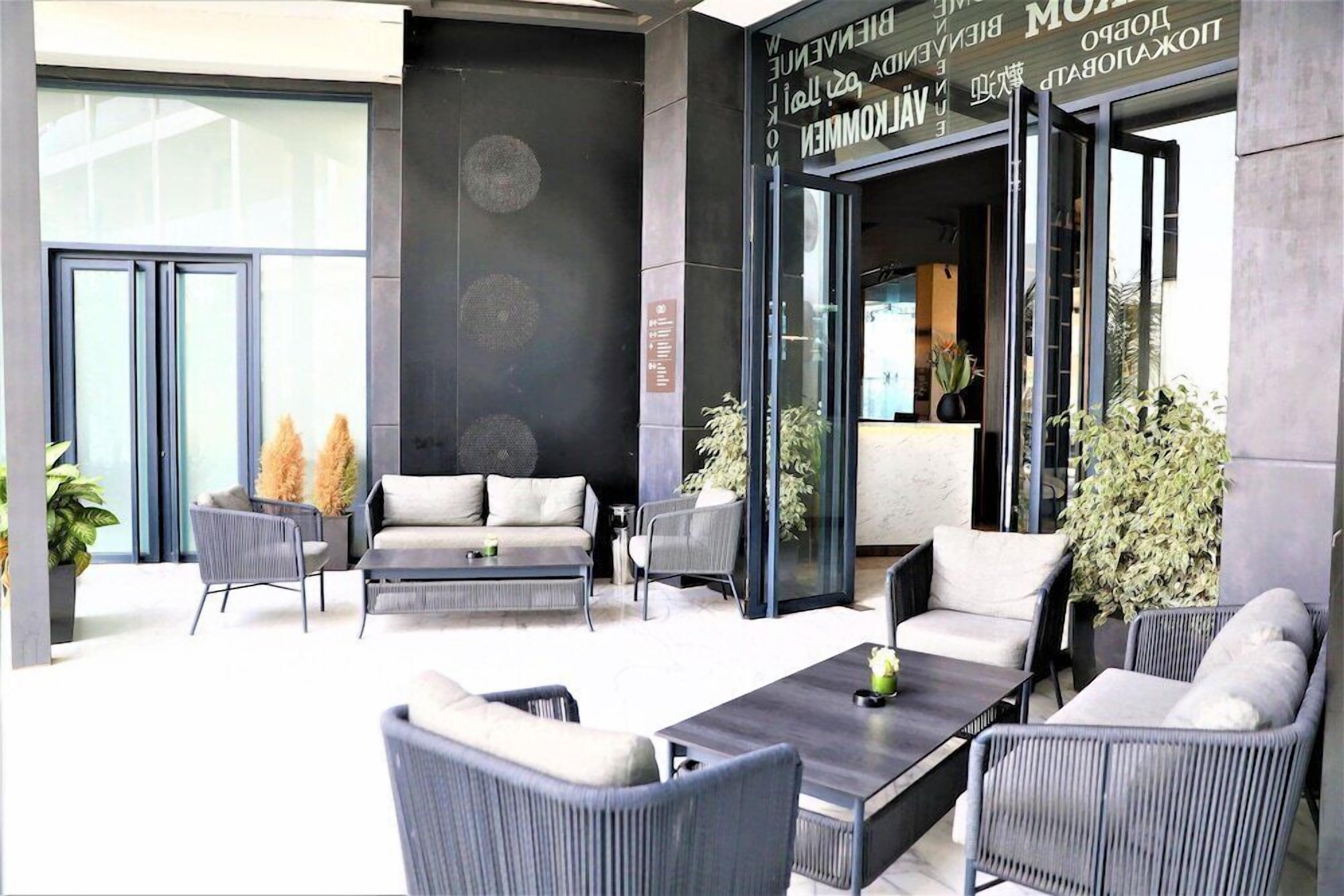 تفاصيل الفندق من الخارج