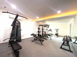 Fitness facility - Golden Season Hotel Samarinda (Samarinda)