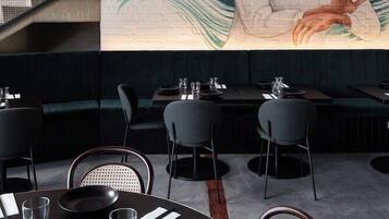 تناول الطعام