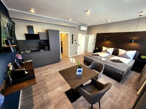 Room - Liro Hotel Oberhausen (Oberhausen)