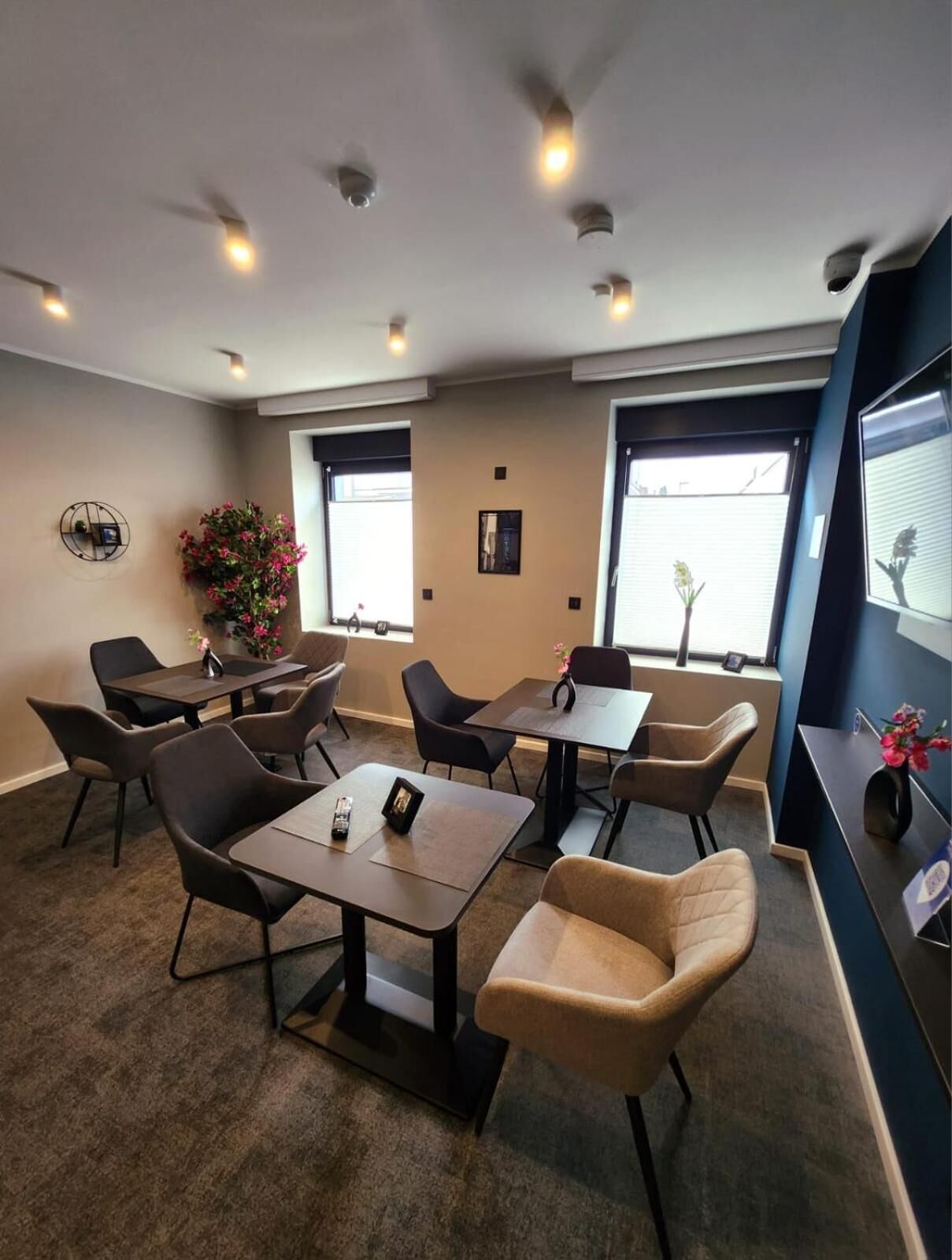 다이닝