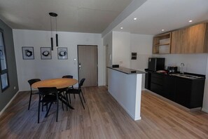 Dining - Howard Johnson by Wyndham Buenos Aires La Boca Undici (Buenos Aires)