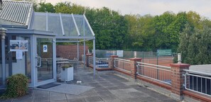 Outdoor dining - Sporthotel Papenburg (Papenburg)