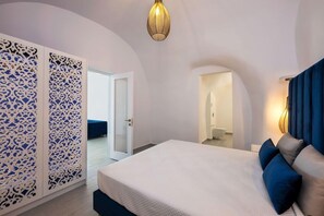Room - Palm Island Suites Santorini (Santorini)