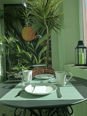 Dining - Solar dos Cantos Botanic House and Garden (Ponta Delgada)