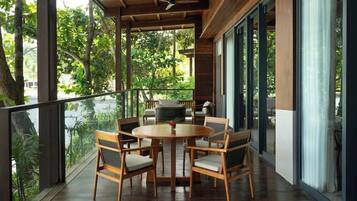 Tempat makan outdoor