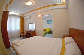 Junior Suite, Balcony, Pool View - Hotel Eylül (Mersin)