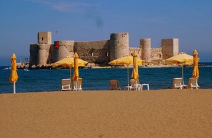Beach - Hotel Eylül (Mersin)