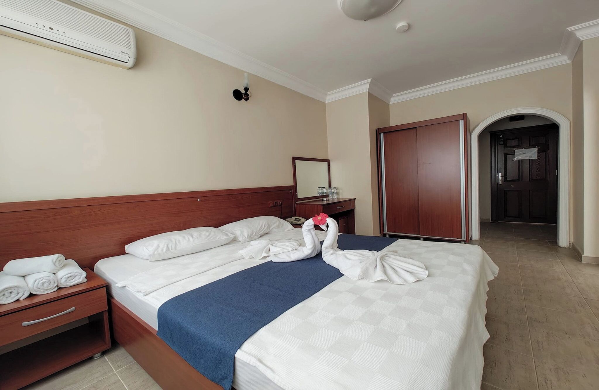 Comfort Triple Room, Pool View