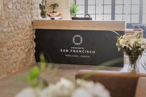 Lobby - Hotel & Spa Convento San Francisco (Soria)