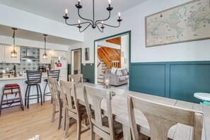 Interior - 1 Mi to Big Boulder Mountain: Townhome w/ Grill (Lake Harmony)