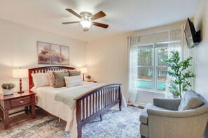 3 makuuhuonetta, työpöytä, silitysrauta/-lauta, internet