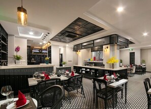 Dining - Hanoi Paradise Center Hotel & Spa (Hanoi)