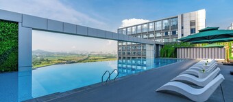 Holiday Inn Express Shenzhen Guangming Cloud Park