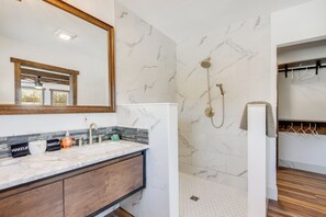 Hair dryer, towels