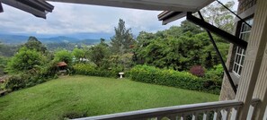 Khuôn viên nơi lưu trú