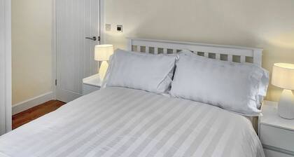 2 bedroom accommodation in Weymouth