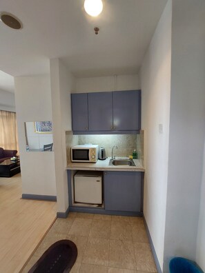 Interior - Cozy 1-bedroom apartment in beautiful Kuala Lumpur with AC (Kuala Lumpur)