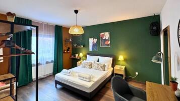 6 bedrooms, iron/ironing board, free WiFi, bed sheets