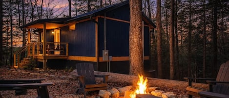 المنطقة المحيطة بالمنشأة