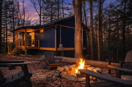 Cloud 9 | Hot Tub Climbing Wall | Heart of Red River Gorge | Sleeps 4