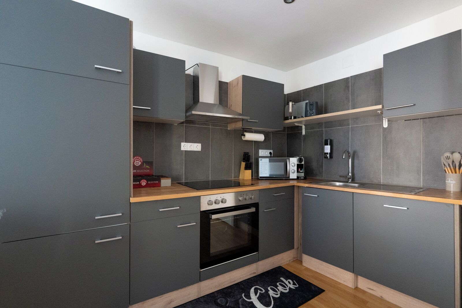 舒適複式房屋, 3 間臥室, 可攜帶寵物, 山景 | 私人廚房 | 雪櫃、焗爐、爐具、洗碗機