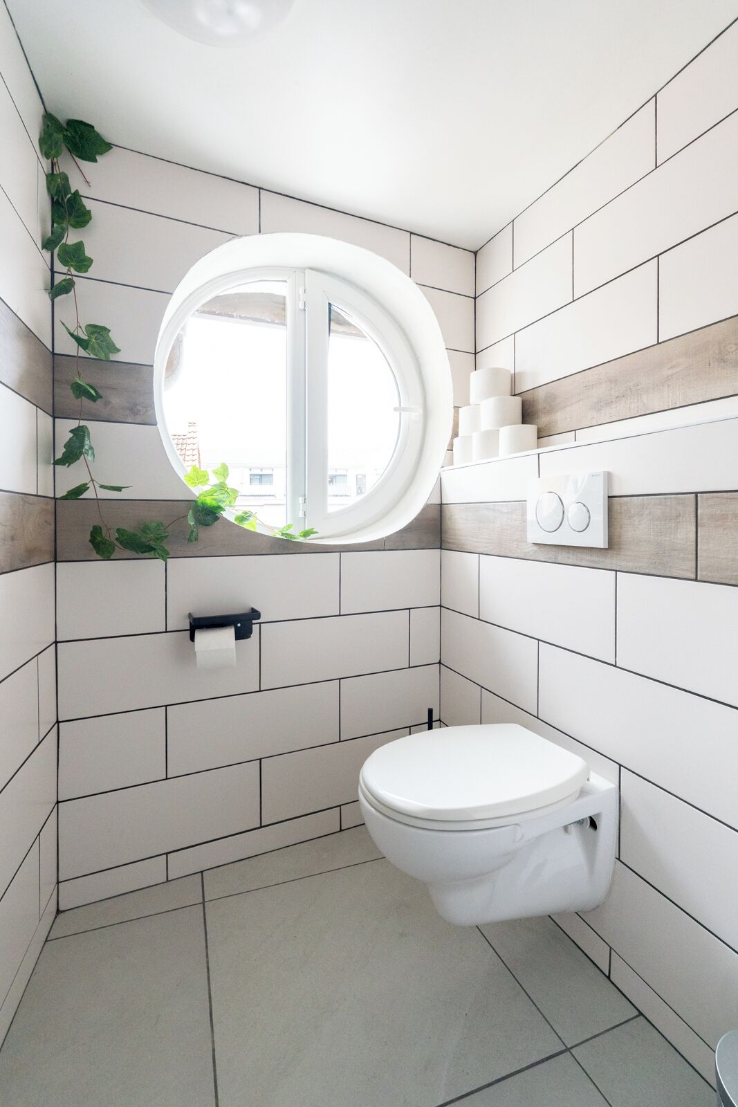 Comfort Duplex, 3 Bedrooms, Pets allowed, Mountain View | Bathroom | Hair dryer, towels, soap, shampoo