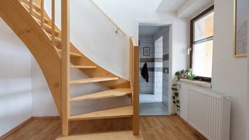 Comfort Duplex, 3 Bedrooms, Pets allowed, Mountain View | Interior