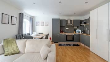 Comfort-dupleks - 3 soveværelser - kæledyr tilladt - bjergudsigt | Opholdsområde
