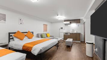 Comfort Apartment, 1 Bedroom, Non Smoking, Private Bathroom | Blackout drapes, iron/ironing board, free WiFi, bed sheets