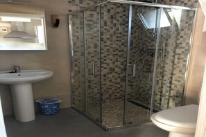 Shower - Classy Holiday Home in Santa Cristina d'Aro (Santa Cristina d'Aro)